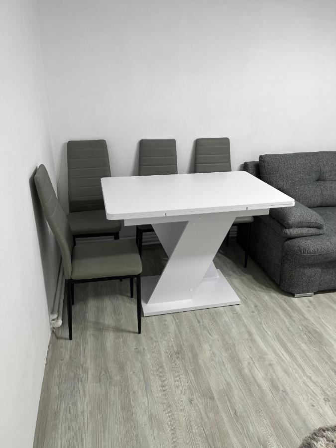 Home Sweet Home Apartment With 3 Rooms 부자우 외부 사진
