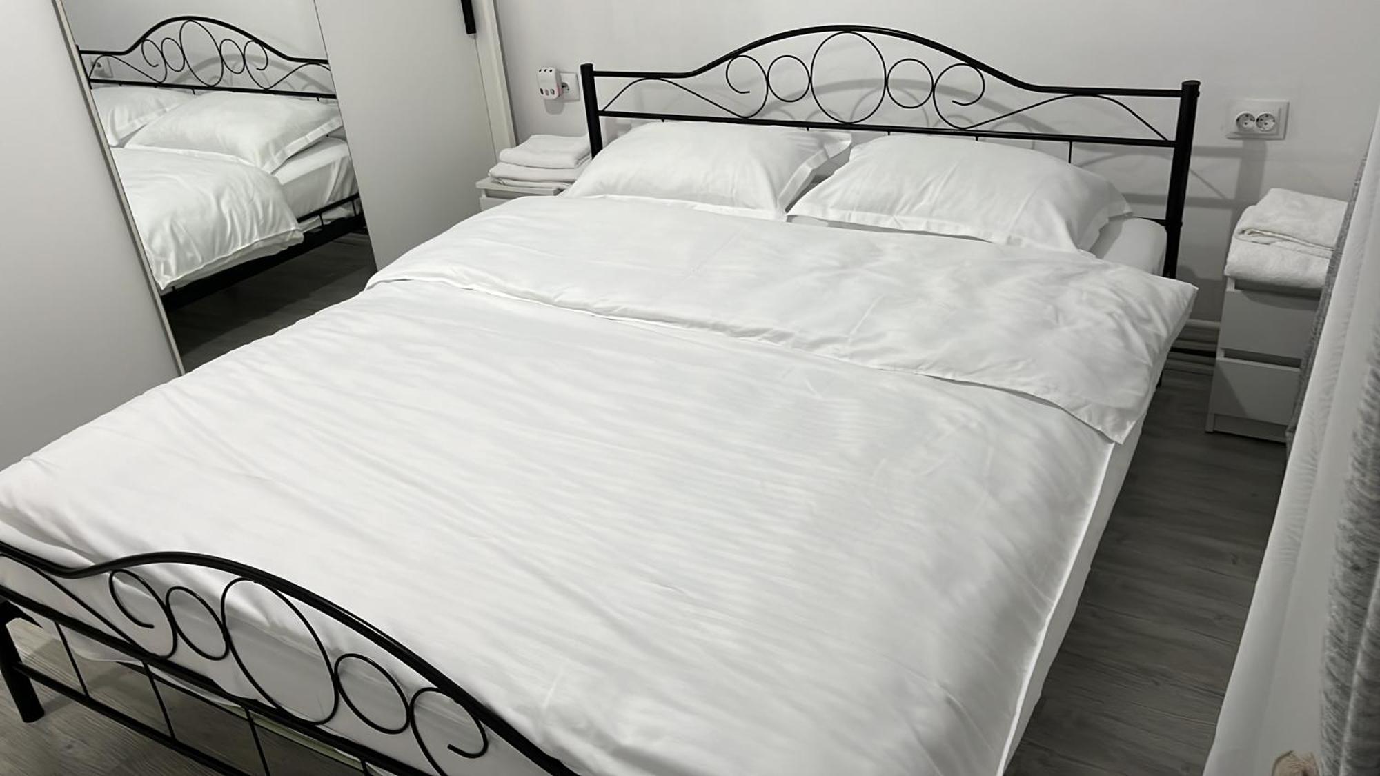 Home Sweet Home Apartment With 3 Rooms 부자우 외부 사진