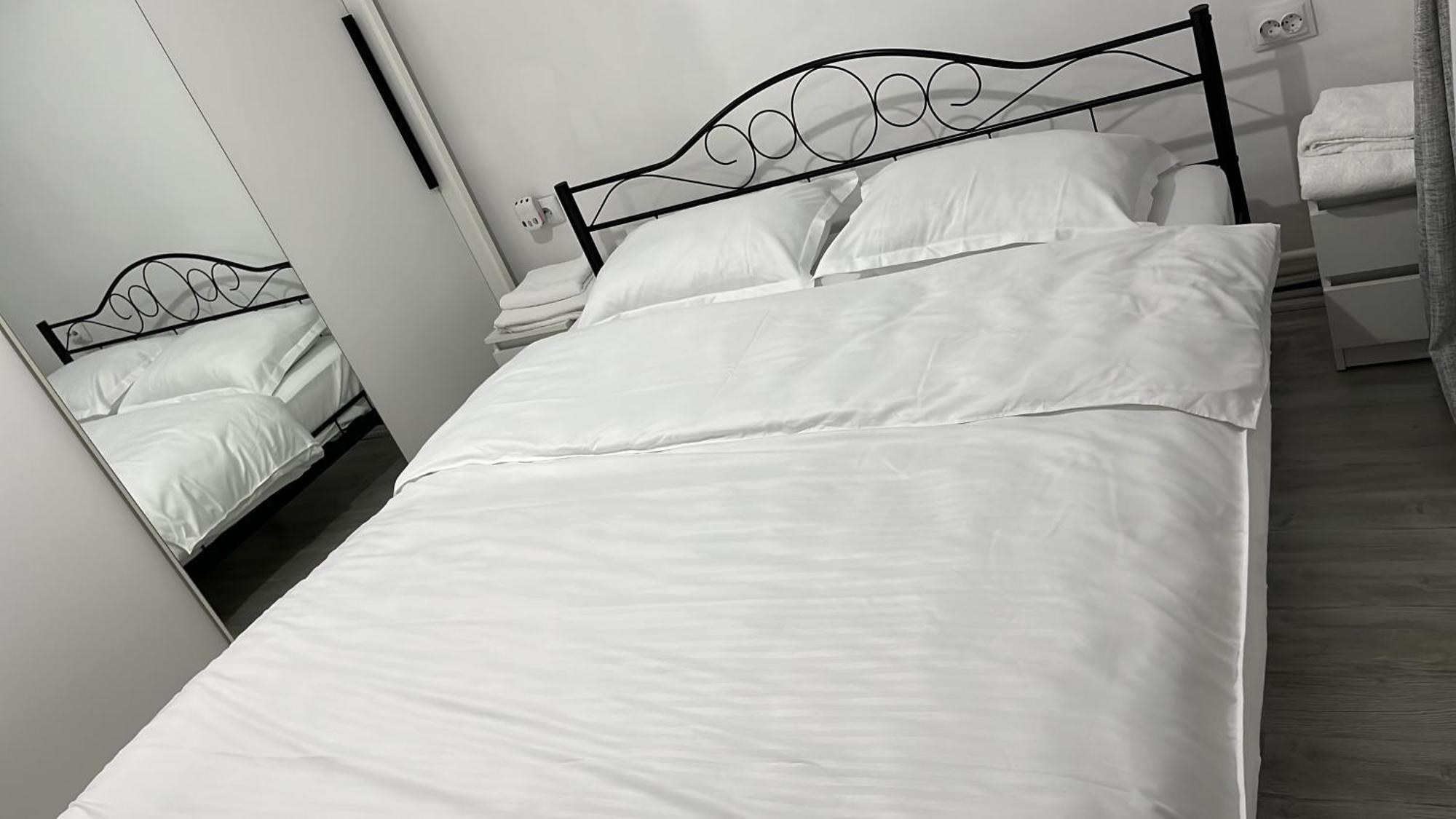 Home Sweet Home Apartment With 3 Rooms 부자우 외부 사진